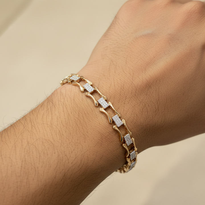 Elegant Gold Pendant Set with Earrings – Modern Stone Design